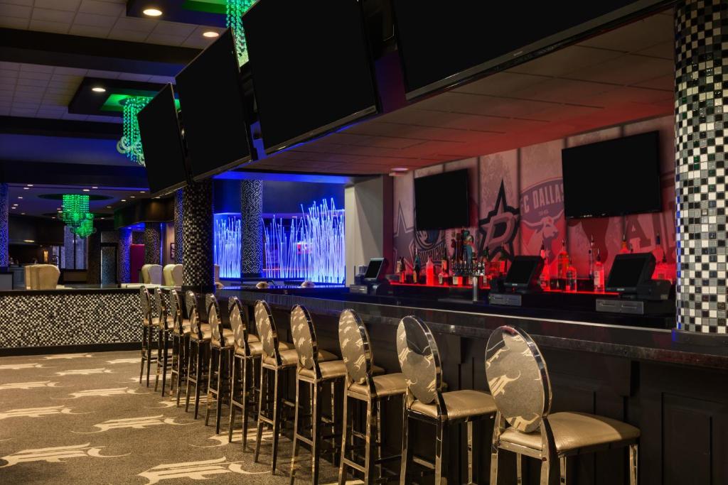 Wyndham Garden Dallas North Photo 41