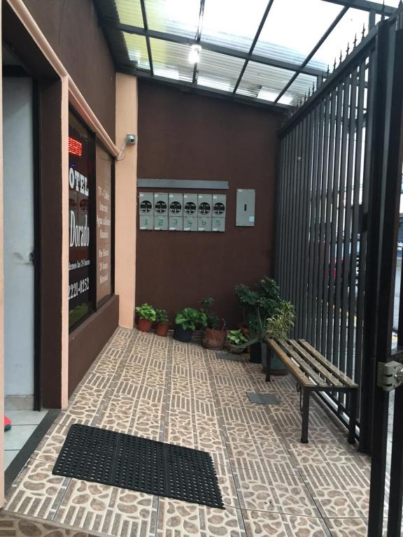 Entrance, Hotel El Dorado in San Jose