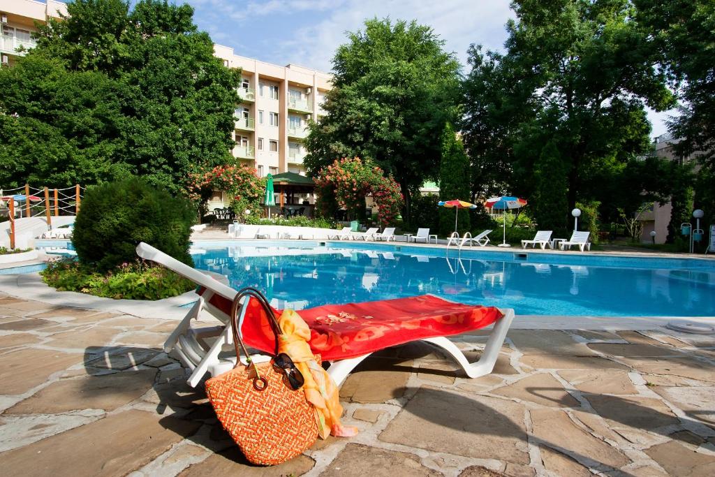 Ljuljak Hotel — Swimming pool in Golden Sands, Varna Region