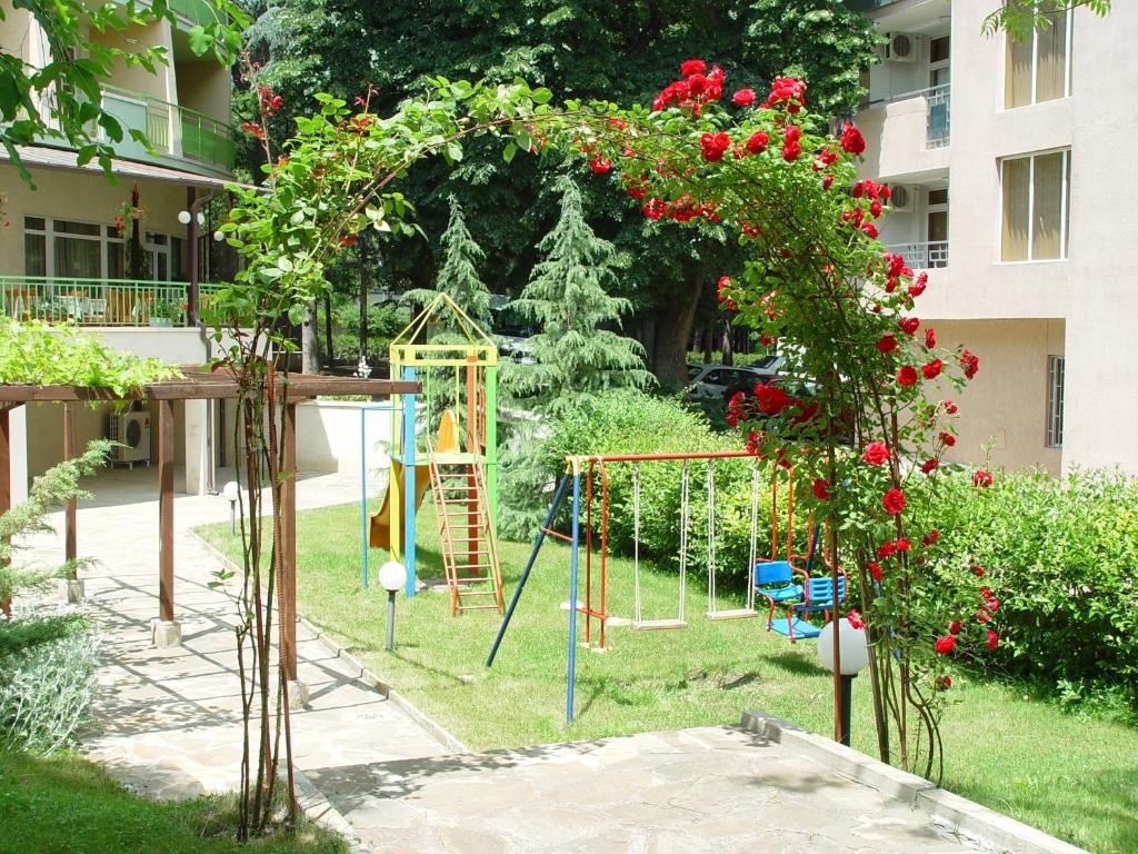 Ljuljak Hotel — Attractions for children in Golden Sands, Varna Region