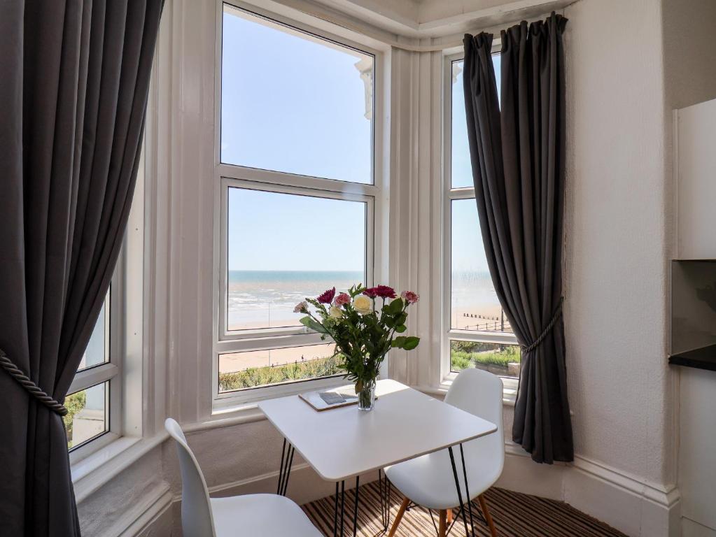 6 Beach View Beaconsfield House, Bridlington