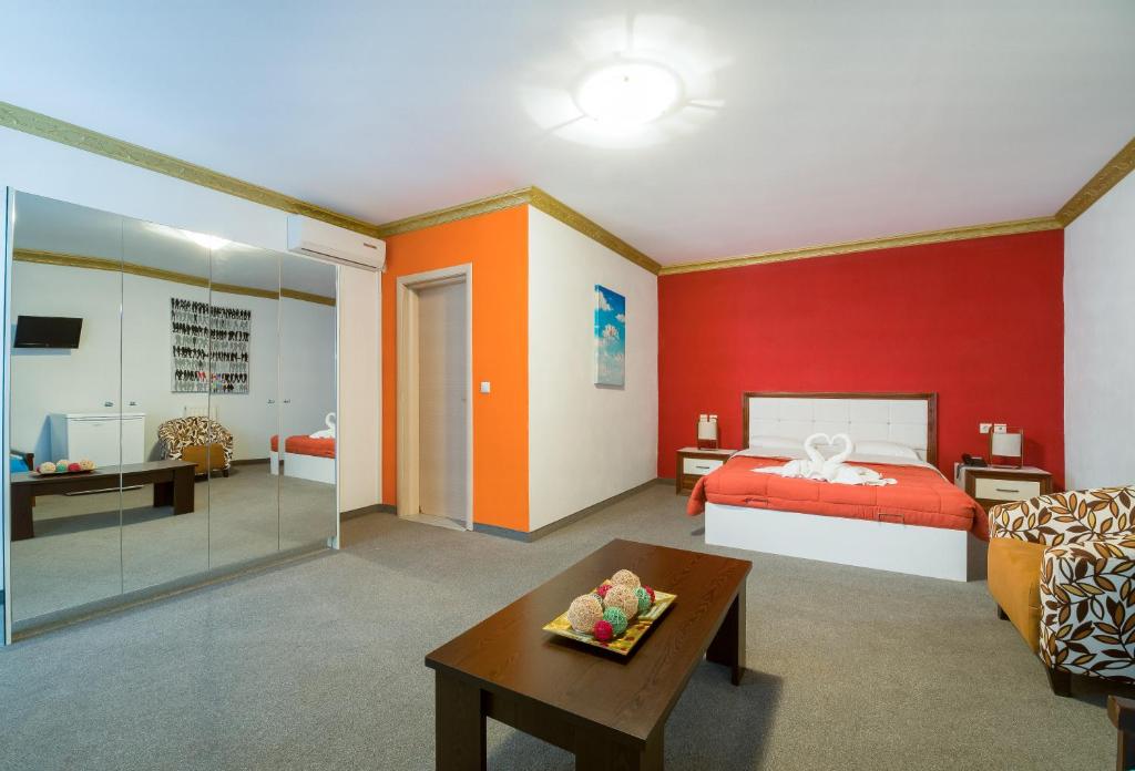 Paradice Hotel Luxury Suites photo