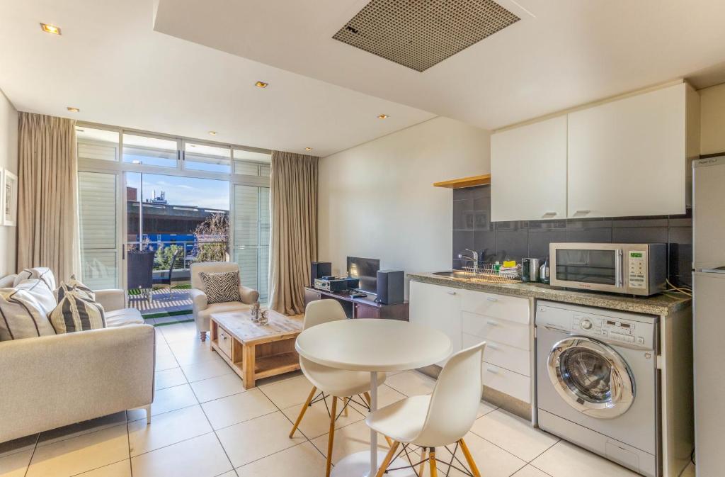 Harbouredge Suites photo