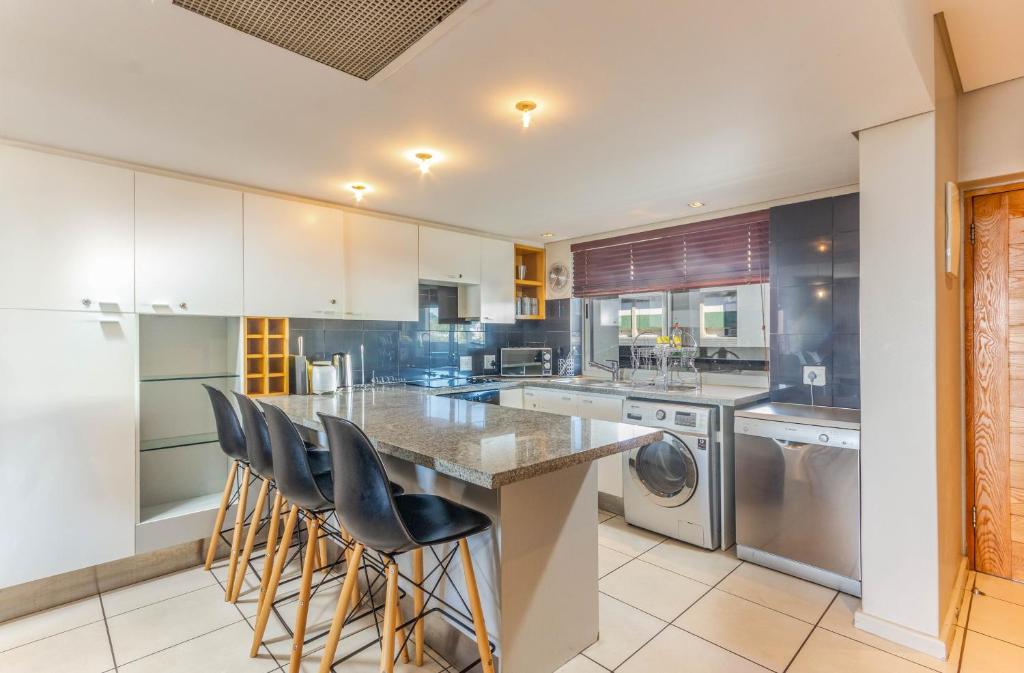 Harbouredge Suites photo