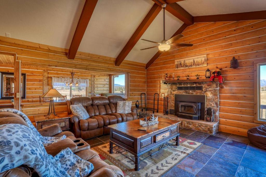 678 Dichoso St, Pagosa Springs