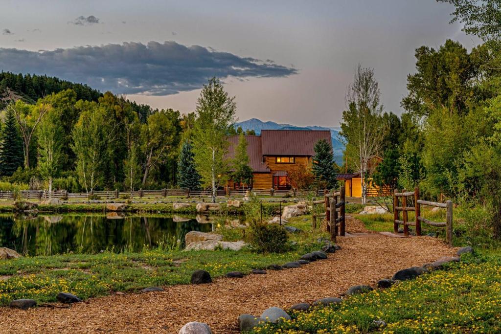 1858 E Hwy 160, Pagosa Springs