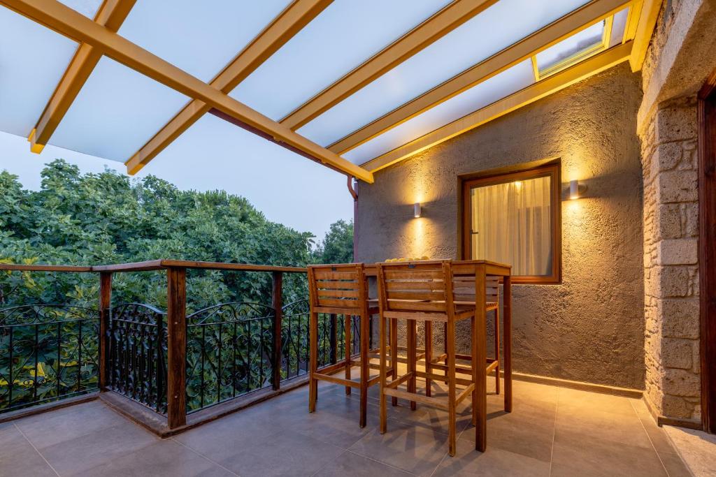 Facilities, Sakin Ev in Cesme