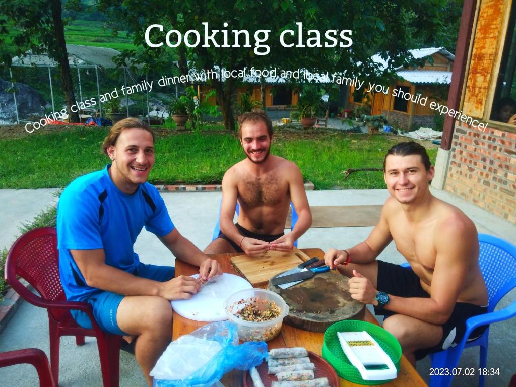 River mountain view homestay photo