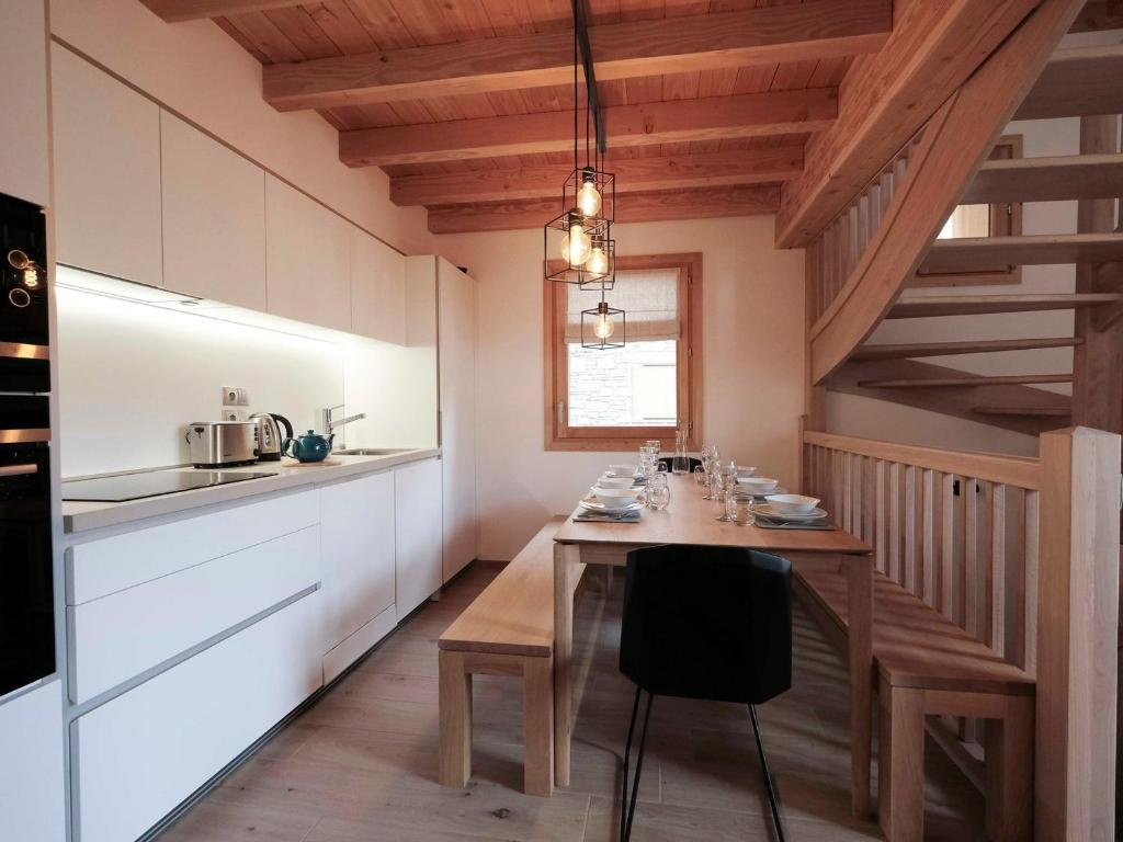 Chalet 8 personnes, Sauna, Parking, Wifi - FR-1-344-734 - 4
