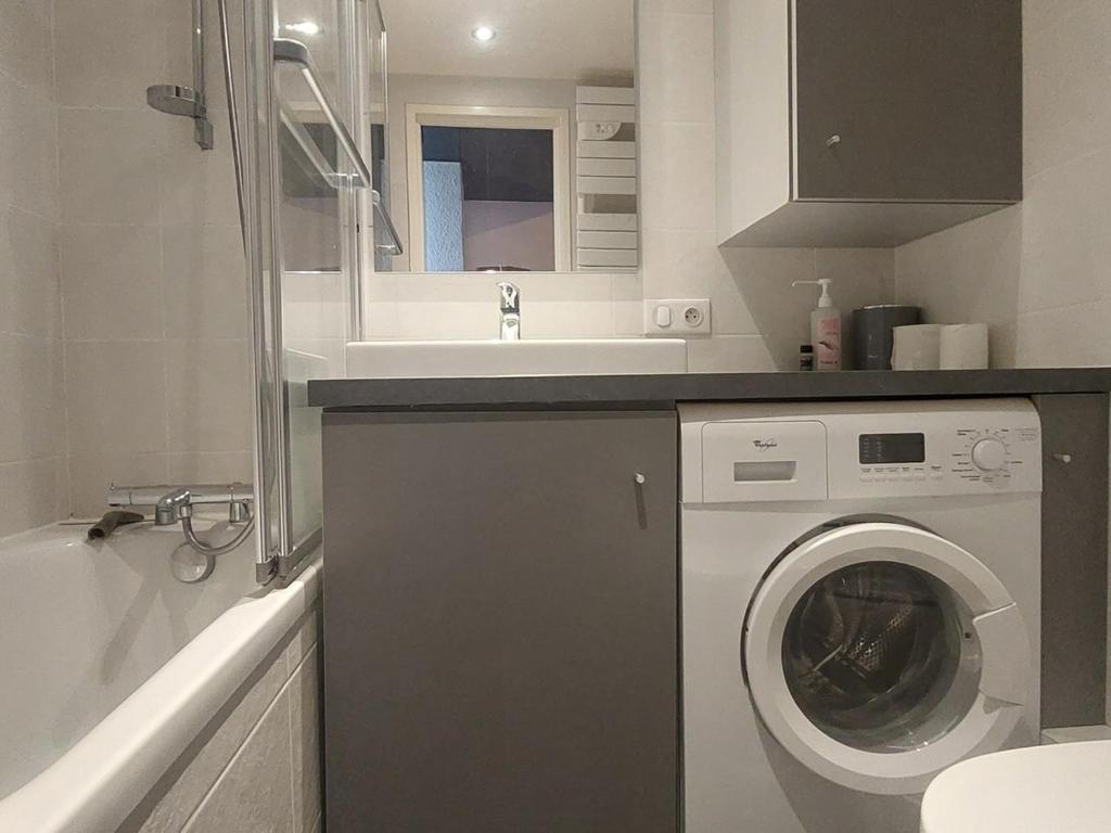Appartement spacieux 9 pers. · Ski aux pieds · Wifi inclus - FR-1-346-553 - 2