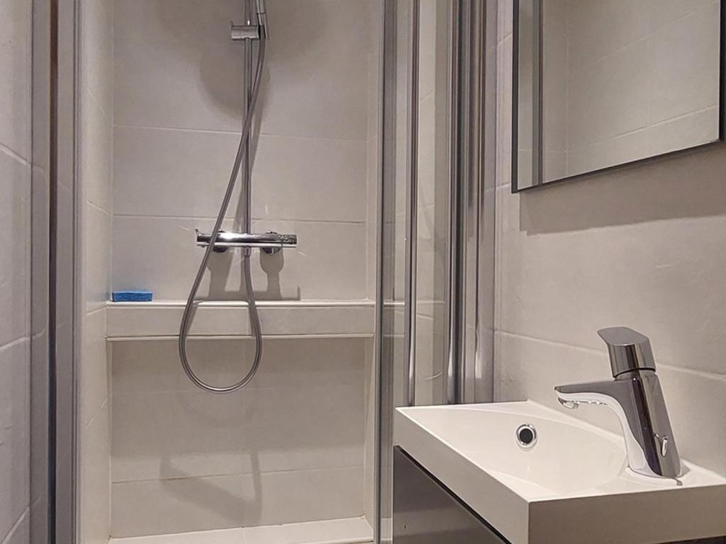 Appartement spacieux 9 pers. · Ski aux pieds · Wifi inclus - FR-1-346-553 - 3