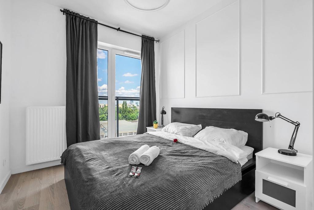 Rondo Daszyńskiego Apartments N3 - 8th Floor, City View, Subway - by RENTUJEMY, Warschau