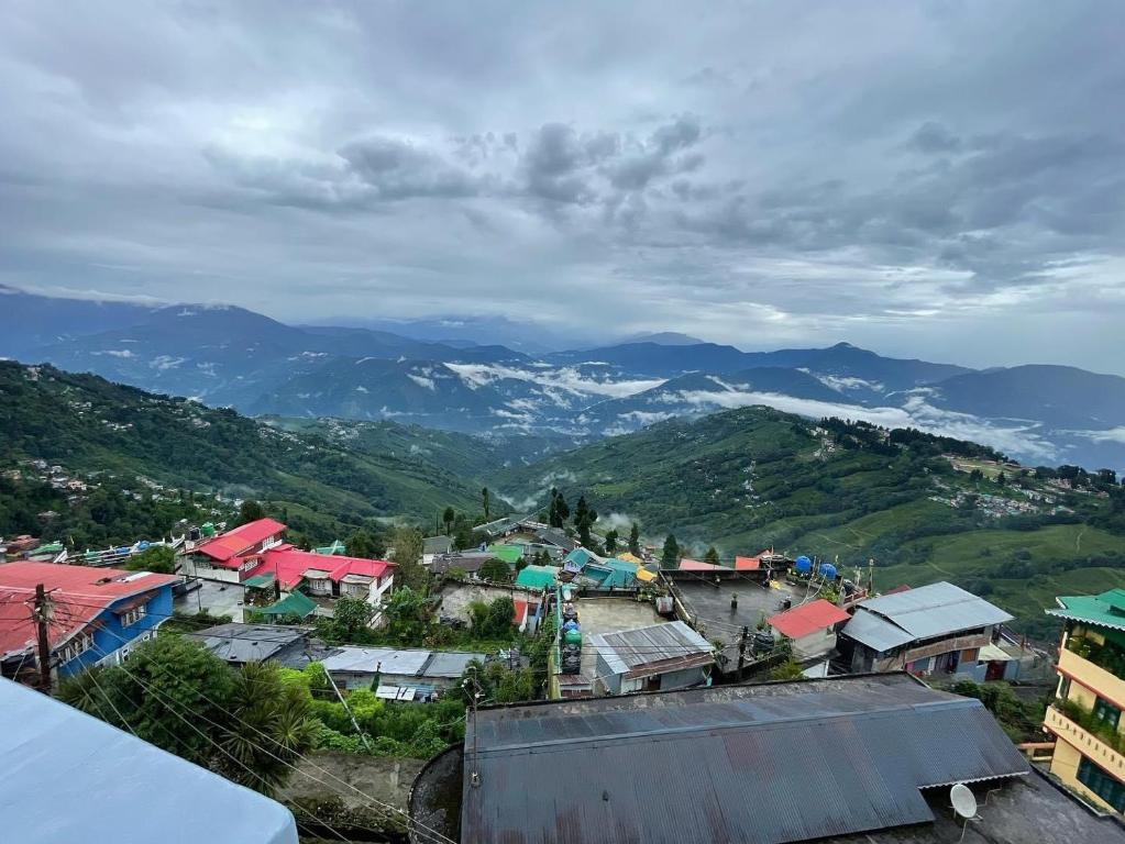 The Village Den , B&B Darjeeling