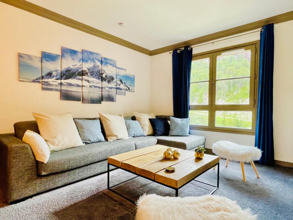 ARC 1950 Appt 6/8 pers LUXE MANOIR SAVOIE - SKI IN SKI OUT - 2