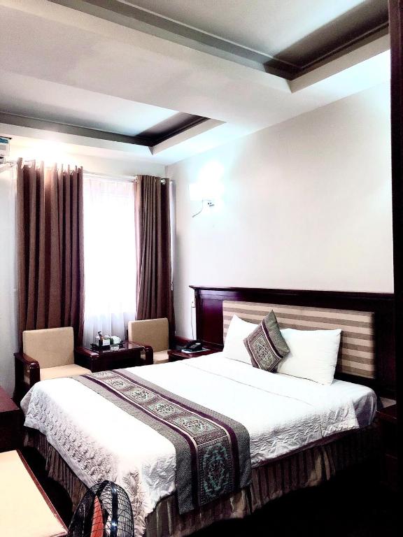 Holiday Hotel