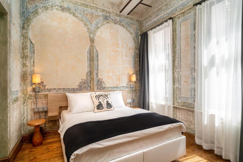 Urban Quarters - Büklü Han, Istanbul