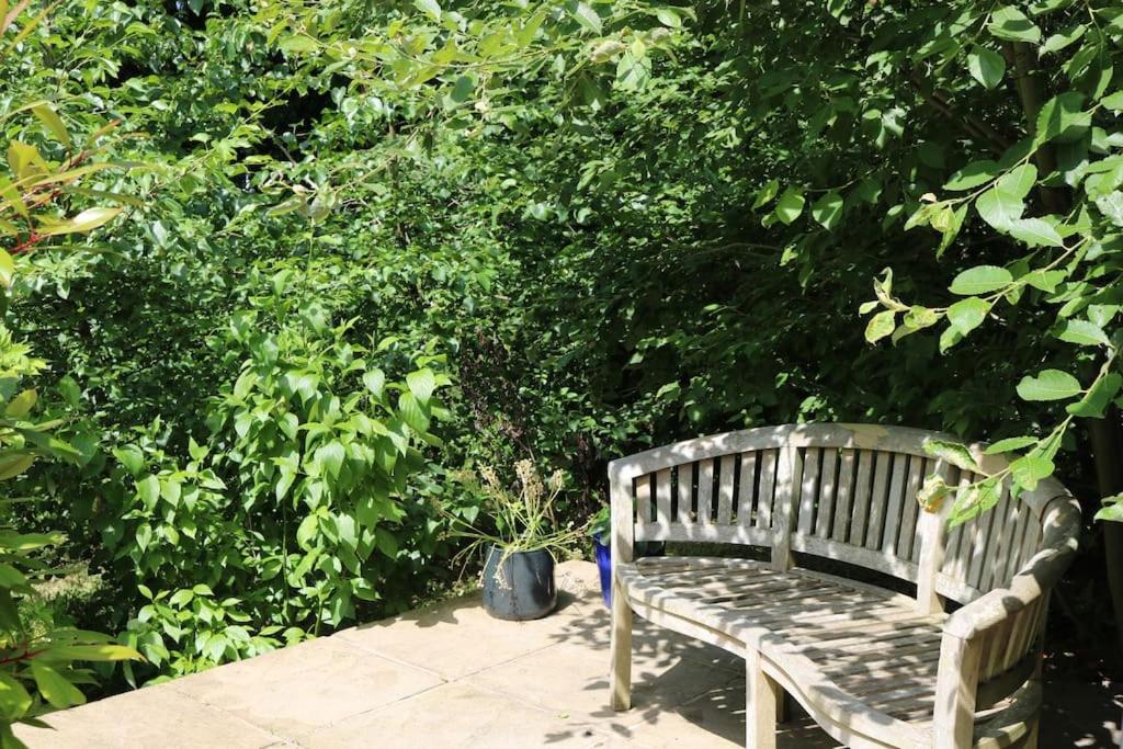Fantastic Cotswolds Hideaway, Cleeve Hill photo 5