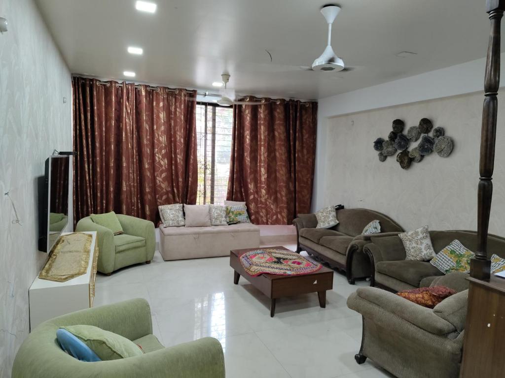 Stunning 3-Bed Luxury Apartment