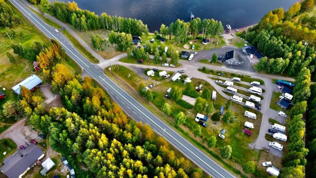 Arctic Camping Finland, hotel in Pello