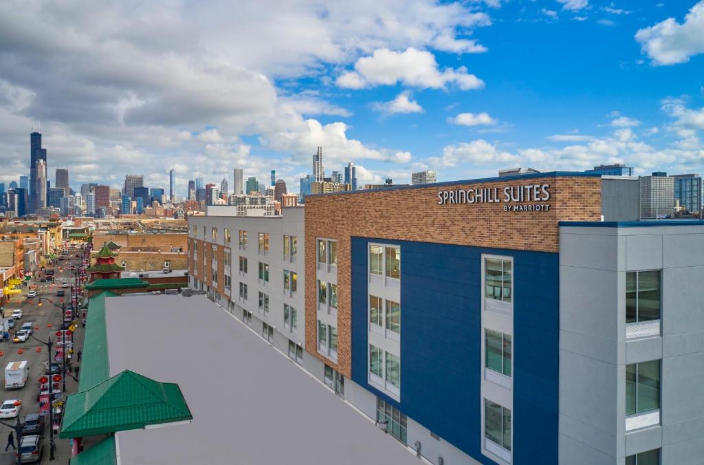 스프링힐 스위트 바이 메리어트 시카고 차이나타운