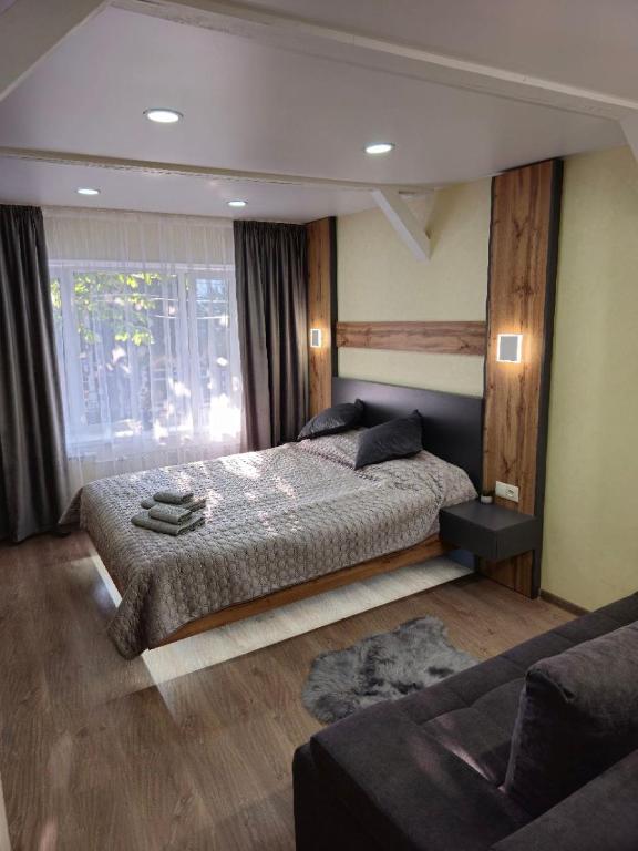 Апартаменти на Лесі Українки Центр 5хв Старе місто Парк, Kamenec Podolský