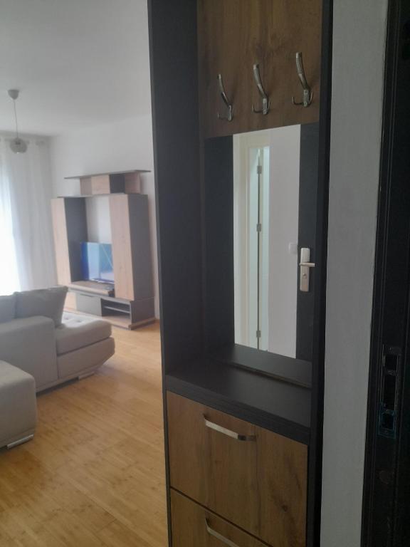 Apart Anastasija, Bar