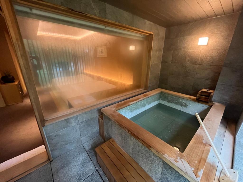 廚翠山旅館 (Kuriyasuizan)