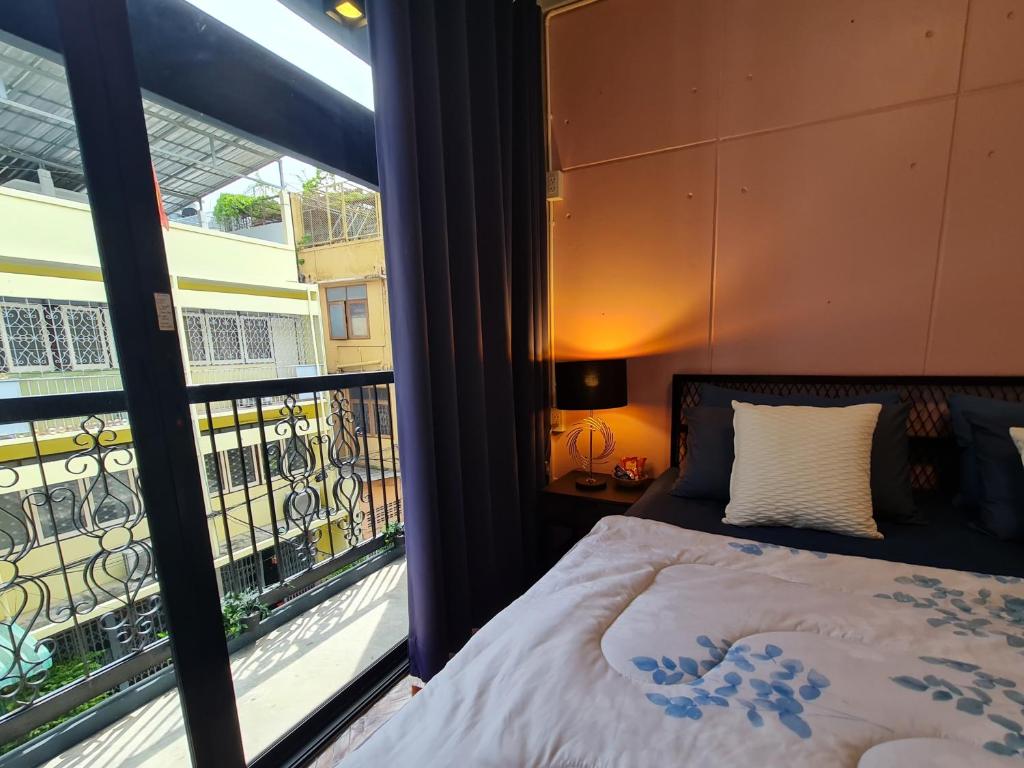 MEEMAW’S House Hostel