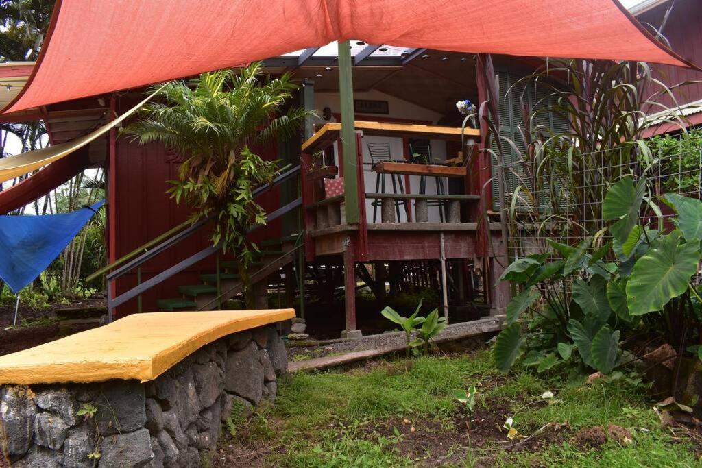 The Red Cottage and Hawaiian Pond Garden Paradise!
