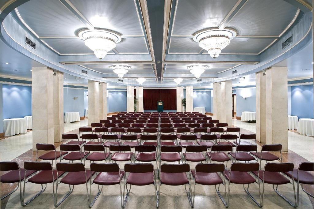 Hotel Carlton — Hotel building in Bilbao, Basque Country
