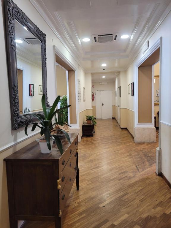 フロント・ロビー