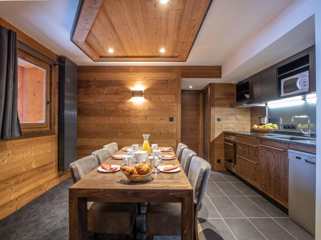 Chalet Apartment in Val Thorens near Slopes - 4