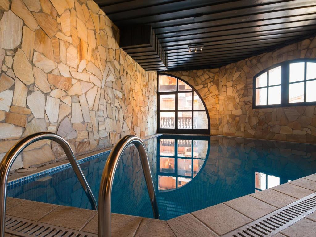 Chalet Apartment in Val Thorens near Slopes - 1