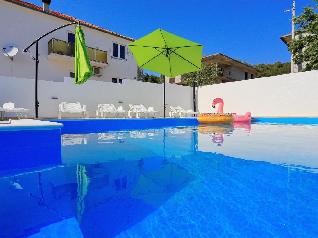 Apartment in Bibinje with Pool near the Sea, Bibinje