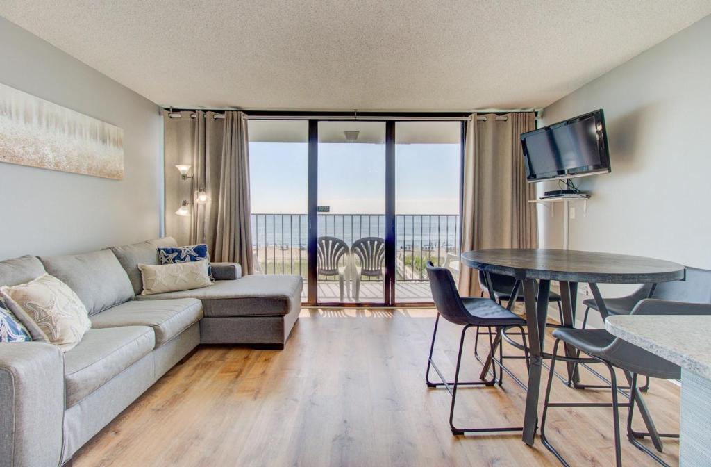 0309 The Blue Depth by Atlantic Towers, Carolina Beach