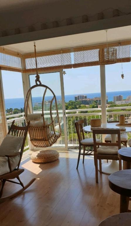 PRECIOSO APARTAMENTO VISTAS AL MAR - 1