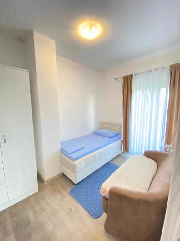 Home Mia Airport - 2