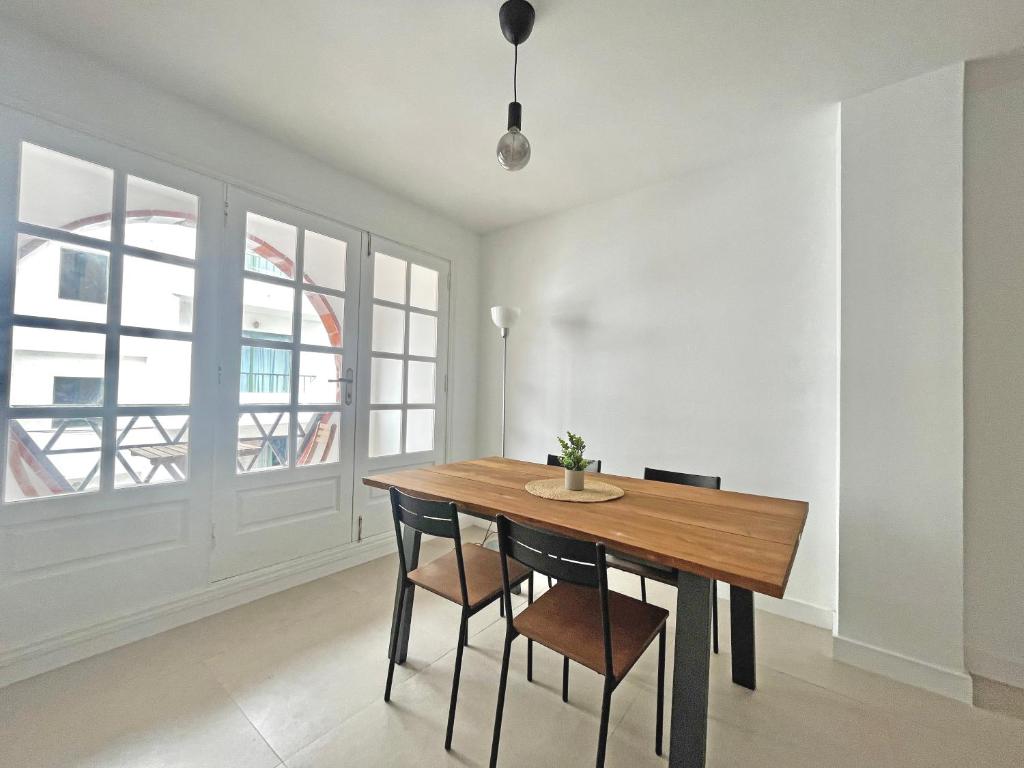 Casa Vista Surf - Beautiful apartment w/ terrace & balcony (fiber) - 5