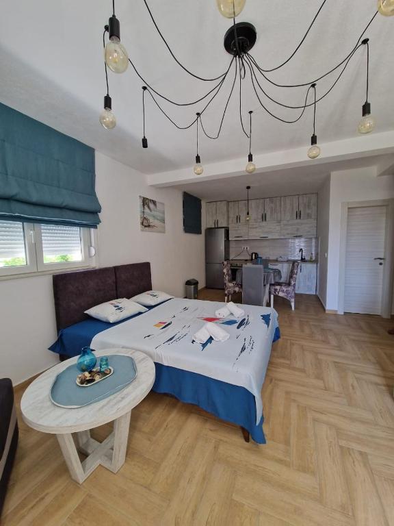 Studio apartman Happy Home, Tivat