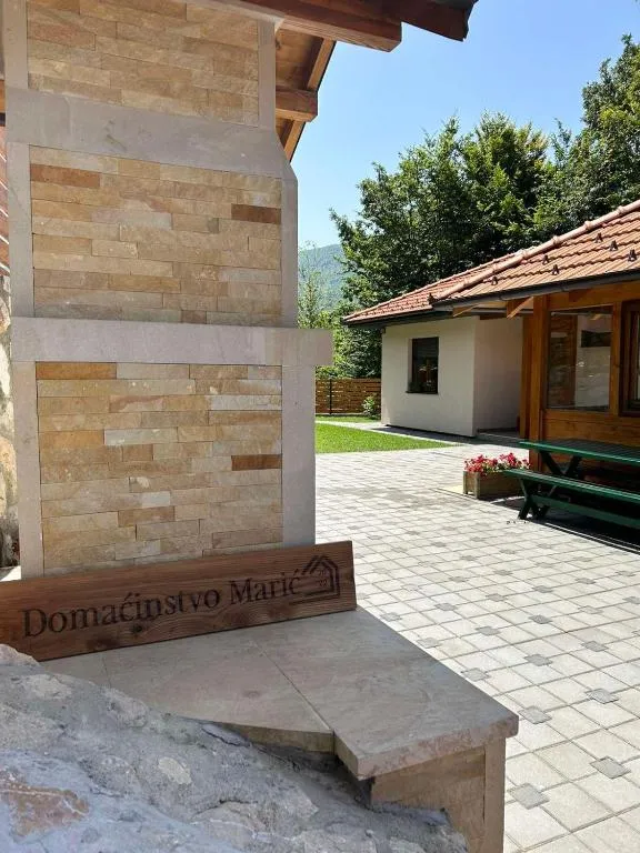 Domaćinstvo Marić，位于伊万尼察的酒店