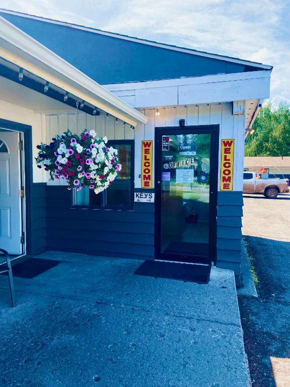Mountain View Motel — Hotel in Smithers (BC)