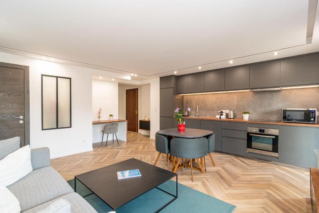 Heart of Cannes contemporary 2BR garden view Palais & Croisette 5 mn by Olam Properties - 1
