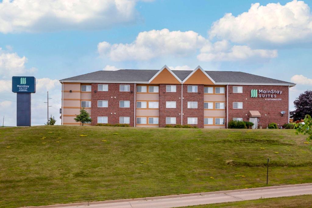 MainStay Suites photo