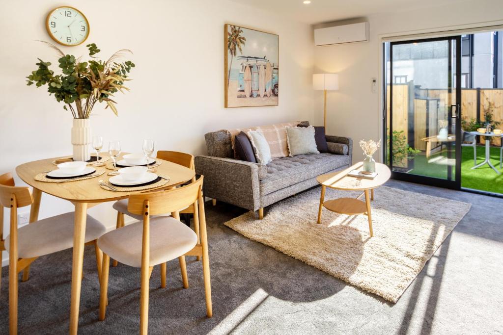 Dreamscape Getaway 1 bed 1 bath w/Office Space