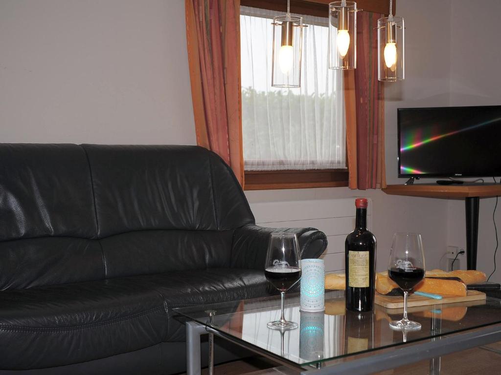 Chalet in Gerolstein with forest 전경