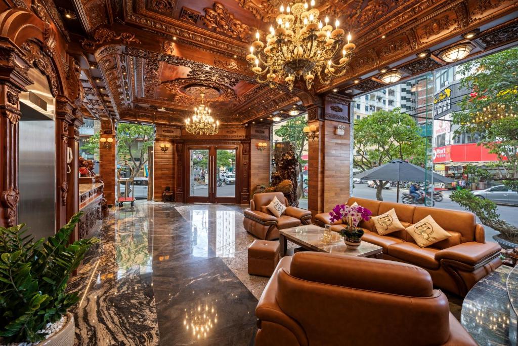 Monalisa Luxury Hotel