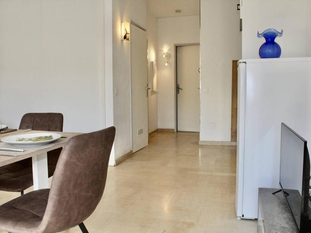 Appartement RDC à Villeneuve-Loubet - 2 Pièces, 45m², 4 Couchages, Plage à 100m - FR-1-252A-113 - 2