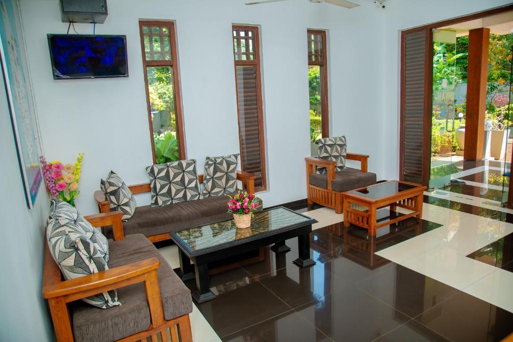 Rockery Villa photo