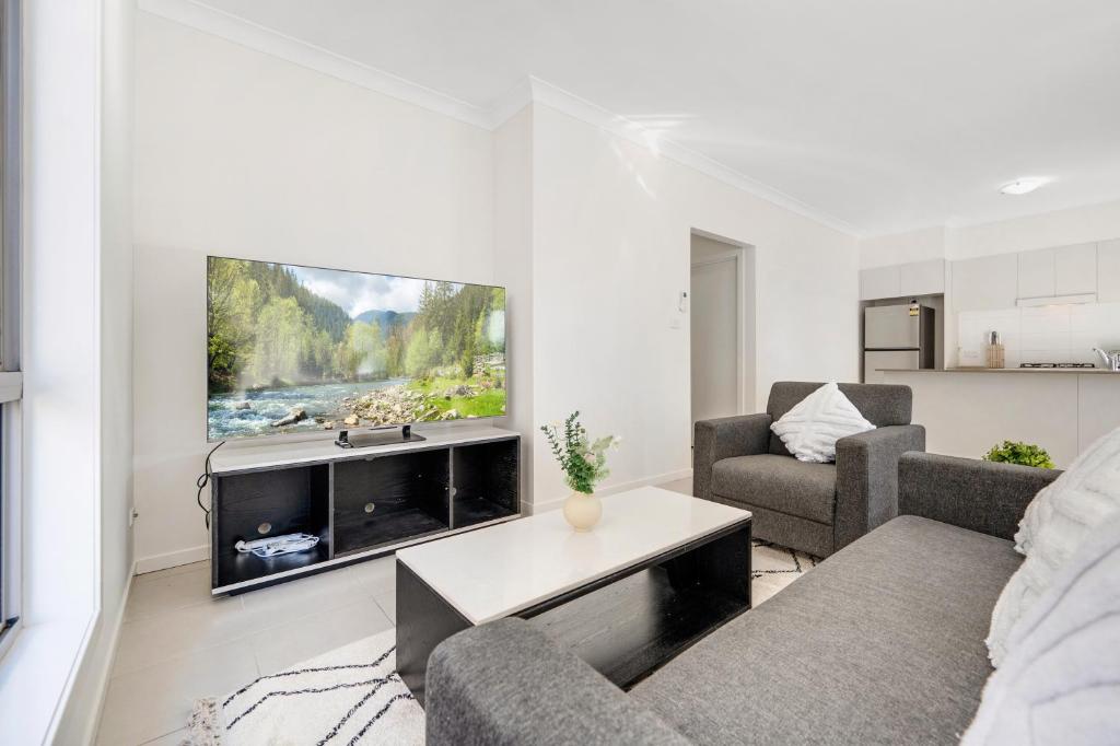 Schofield Sweet 4Br house close to ShoppingTrain