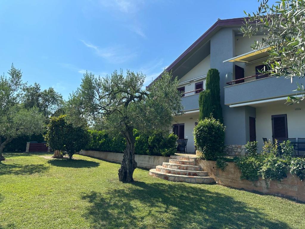 App Trinodis — Hotel in Umag